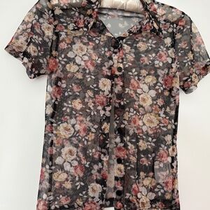 REFORMATION - Floral print sheer short sleeve blouse (XS)